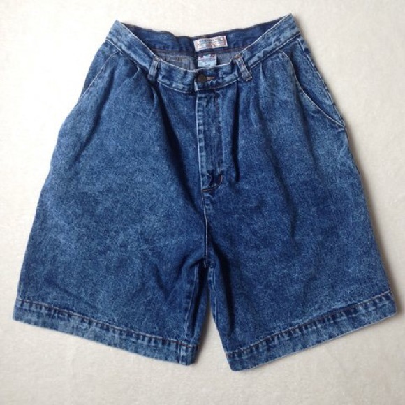 ISO High Waisted 80s Mom Shorts - Picture 6 of 7